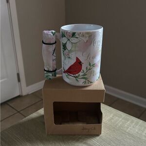 NEW … ABBEY + CA Floral “Cardinal” Gift Mug